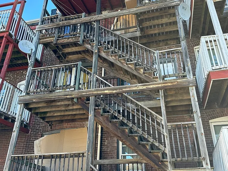 1905 Columbus Ave #1 — Photo 7