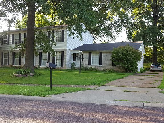3rd image of 6720 Lakeside Hills Dr