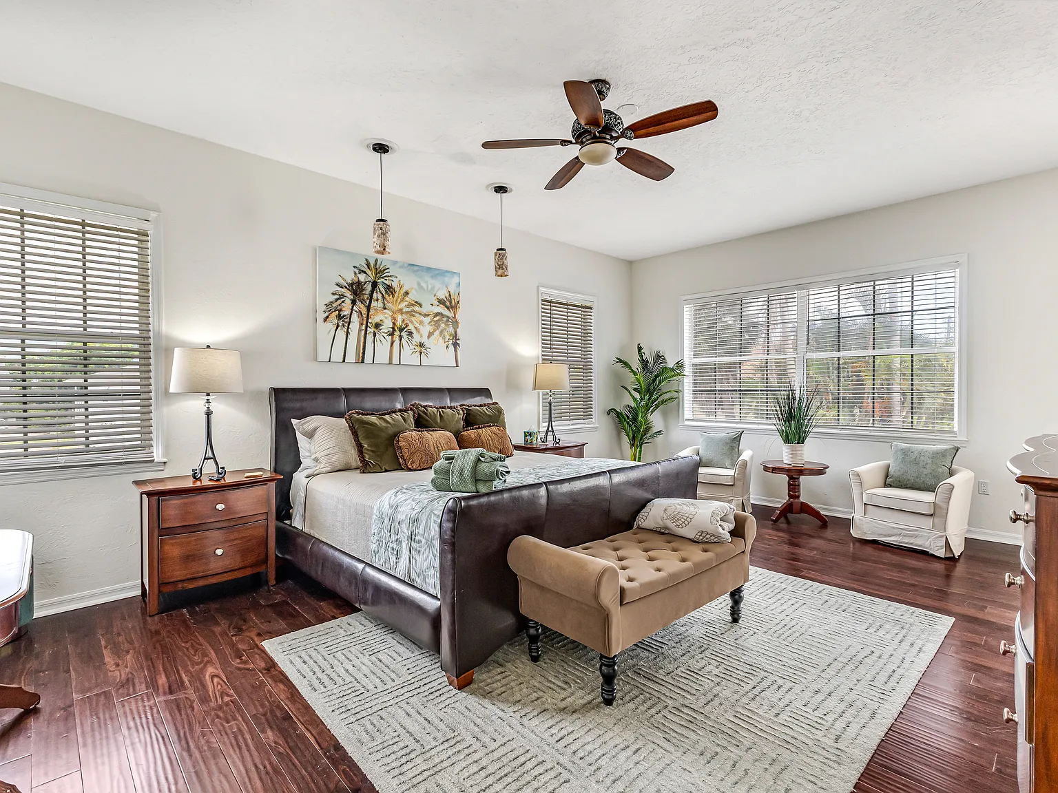 6 bed, 6123 sqft, $37,000 — Photo 3