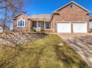 17808 E 30th St S, Independence, MO 64057