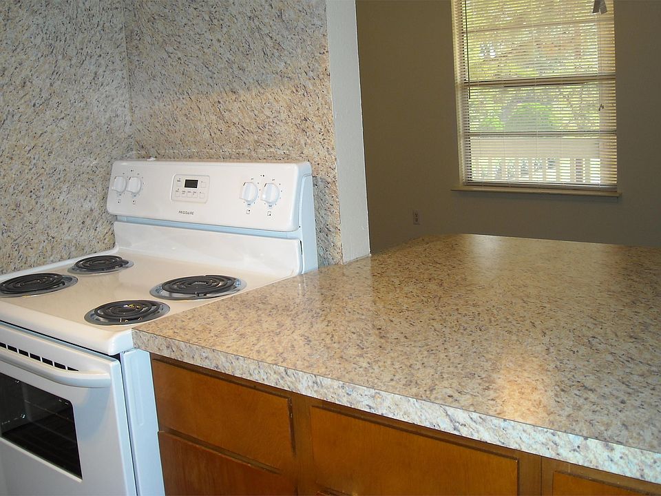 1st image of 500 College Ave APT 564