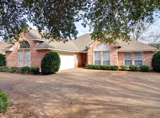 7113 Meadowside Rd S, Fort Worth, TX 76132