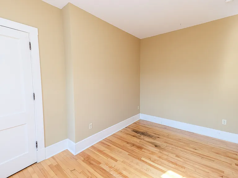 Legacy Rose Flats — Photo 33