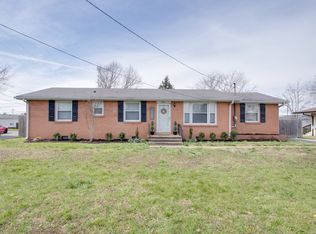 1110 Bel Aire Dr, Lebanon, TN 37087