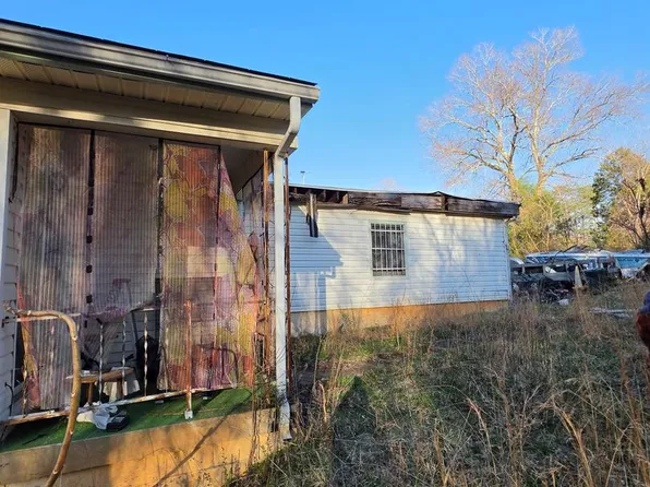 2263 Buckner Rd, Bumpass, VA 23024