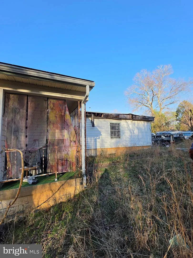 2263 Buckner Rd photo 1