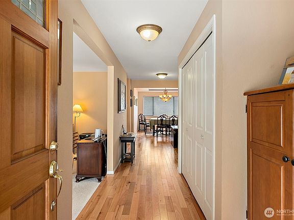 3rd image of 13822 109th Avenue Ct E