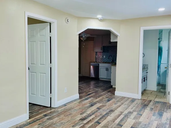 520 D St, Waterford, CA 95386
