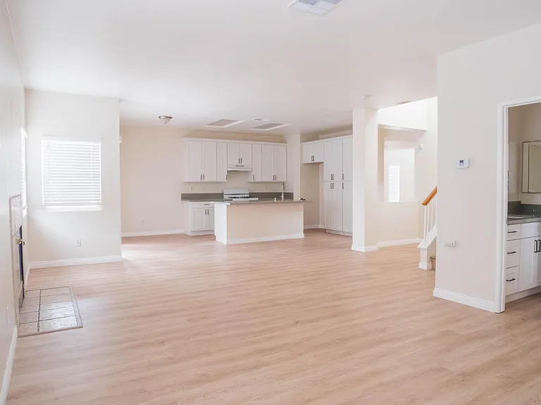 14579 Nelson Ave — Photo 7