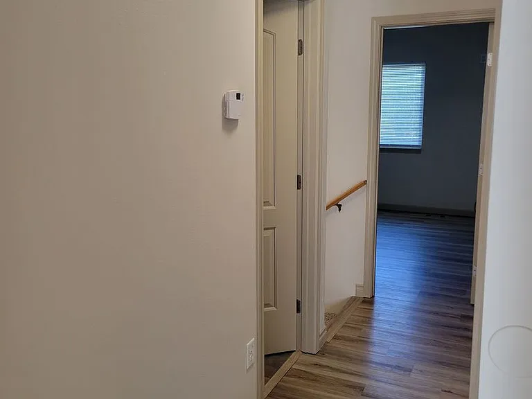 412 Alexander St NE — Photo 14