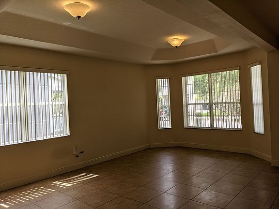 3rd image of 14125 Lake Live Oak Dr