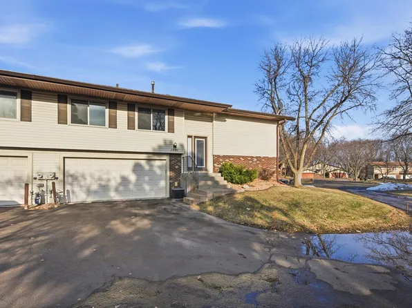 1091 Churchill Pl, Shoreview, MN 55126