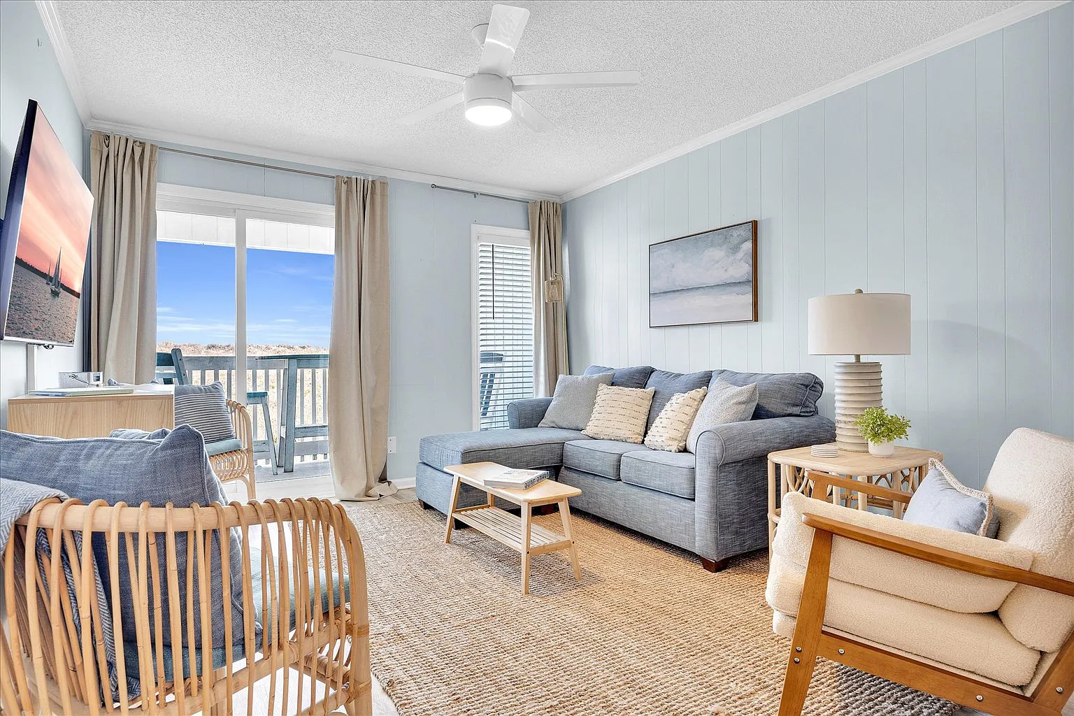 2 bed, 1.5 bath, 850 sqft, $1,700 — Photo 1
