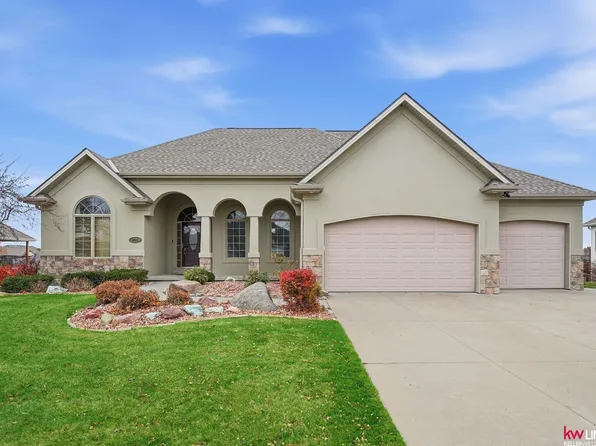 5501 S 90th St, Lincoln, NE 68526