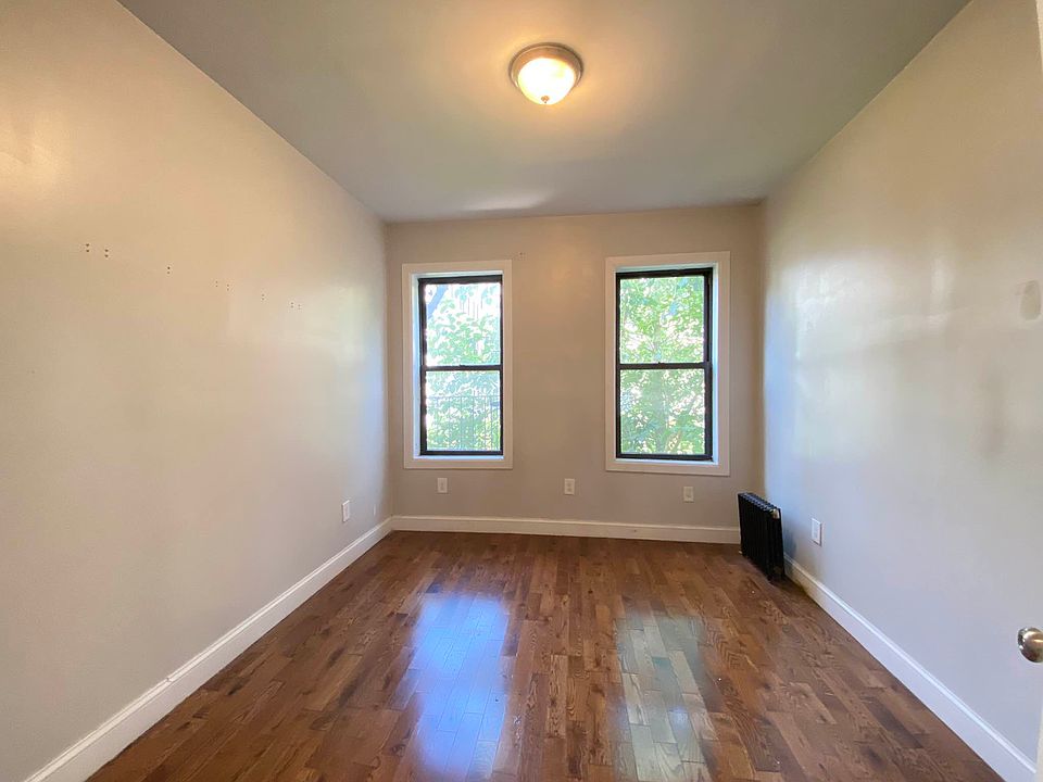 1st image of 539 W 156th St #27