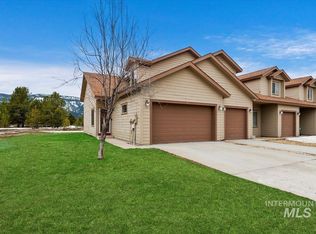 36-8 Mangum Cir, Donnelly, ID 83615