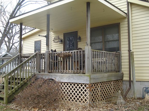 3rd image of 213 S Merrill St