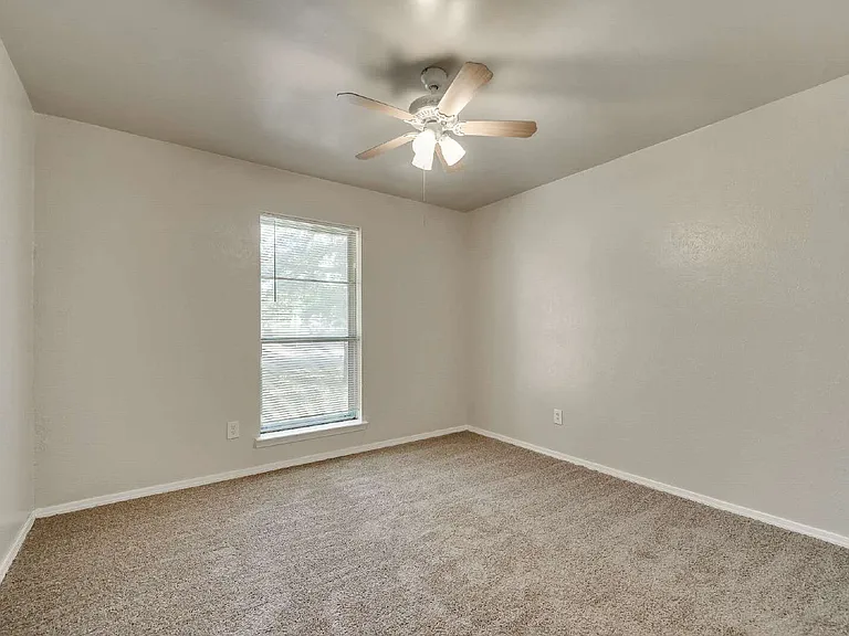 8113 Starnes Rd — Photo 4