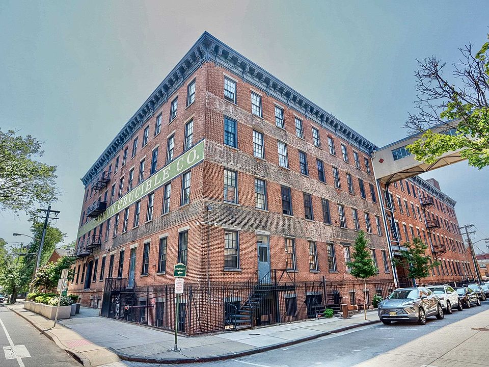 1st image of 187 Wayne St APT 208C