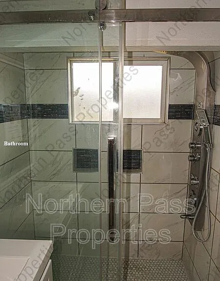 9538 Roanoke Dr — Photo 13