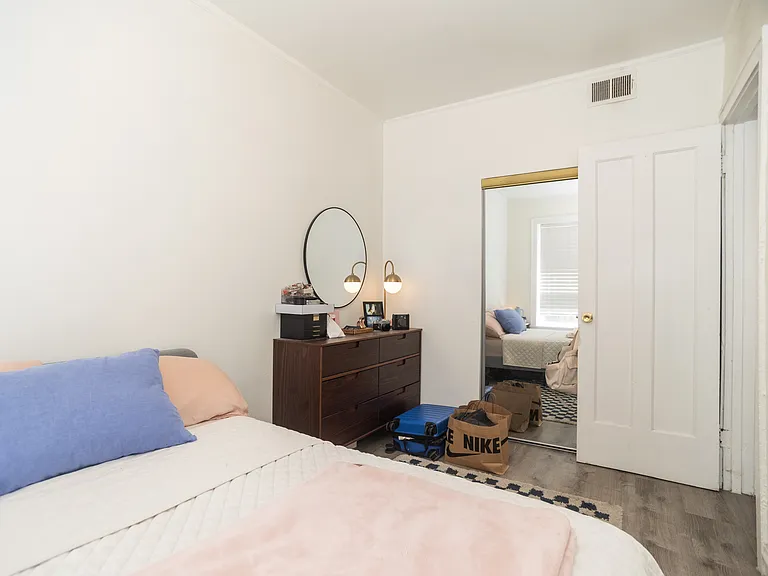 850 1/2 W Agatite Ave #1 — Photo 5