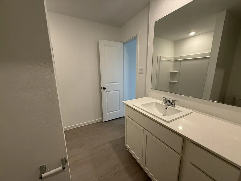 2524 Guineas Ln — Photo 14
