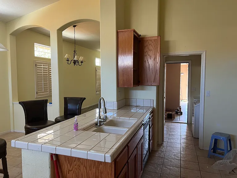 8259 Leesburg Way — Photo 5