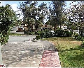 5th image of 4427 New York Ave