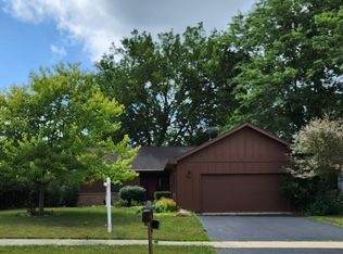 590 Plumtree Ln, Antioch, IL 60002