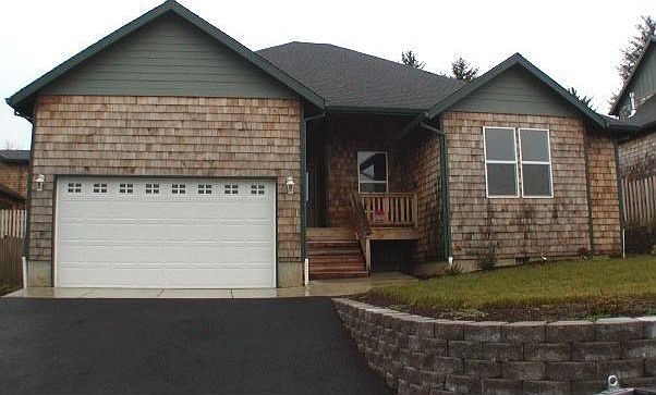 1st image of 5299 NE Voyage Ave