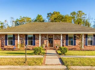 2705 Meraux Ln, Violet, LA 70092