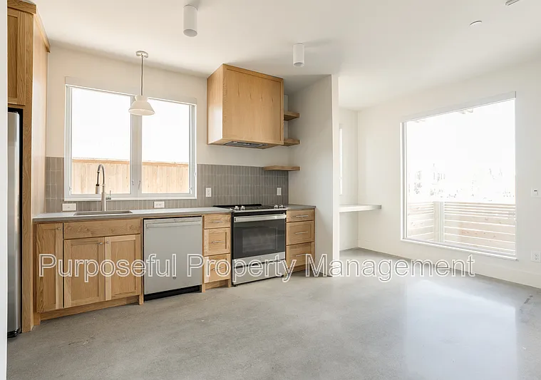 934 Hangar Dr #1 — Photo 19