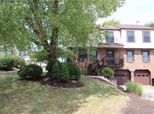 3532 Countrywood Dr, Allison Park, PA 15101