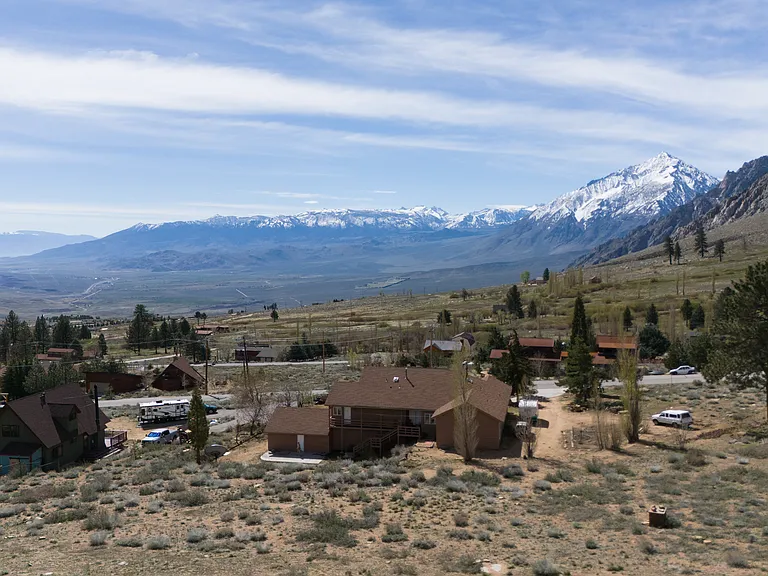 View of Mount Tom!