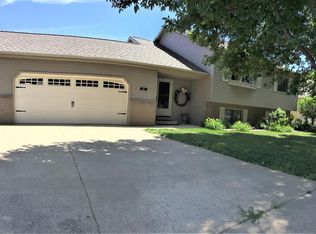 604 7th Ave NE, Kasson, MN 55944