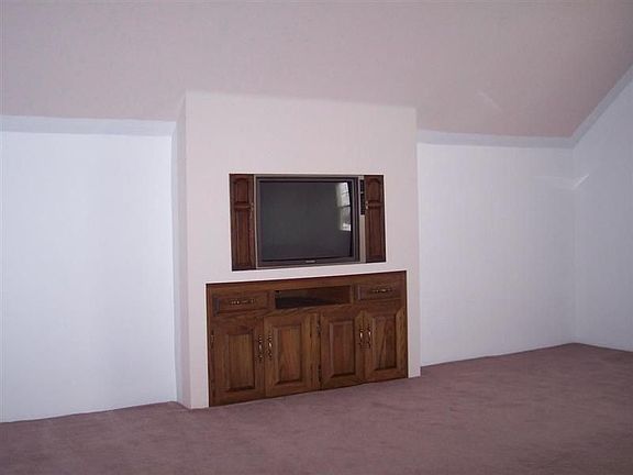 2151 Gelelr Master bedroom partial view