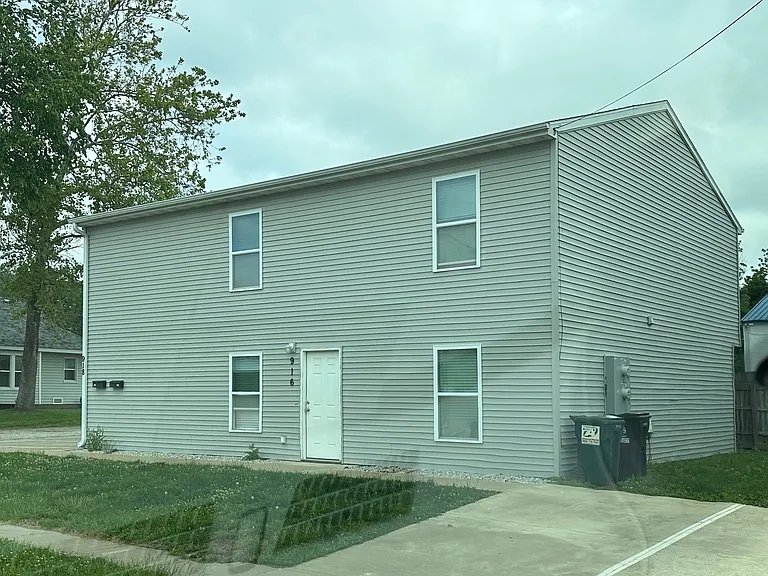 918 W Michigan St — Photo 4