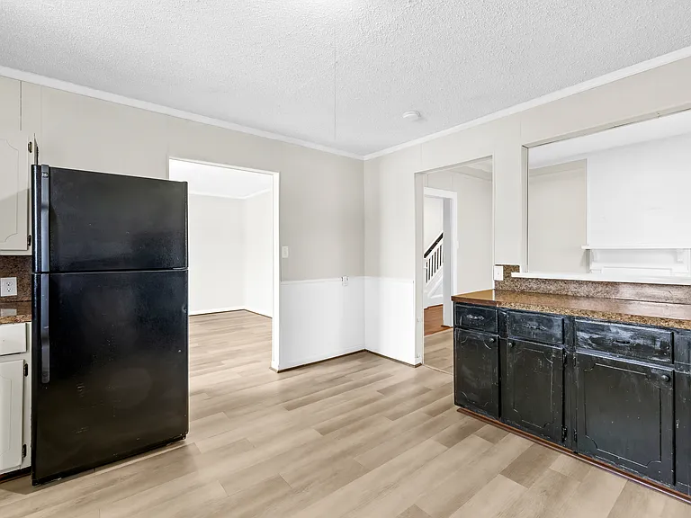 257 Jefferson St — Photo 10