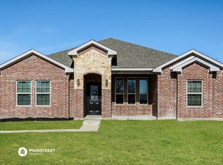 627 Green Mound Dr, Glenn Heights, TX 75154