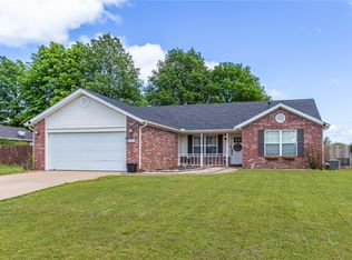 709 Asbury St, Lowell, AR 72745