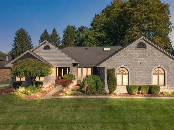 3195 Nickelby Dr, Shelby Township, MI 48316
