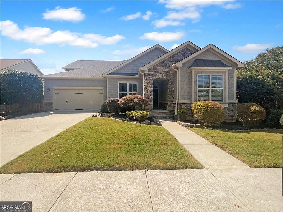1st image of 202 Hickory Nut Ln