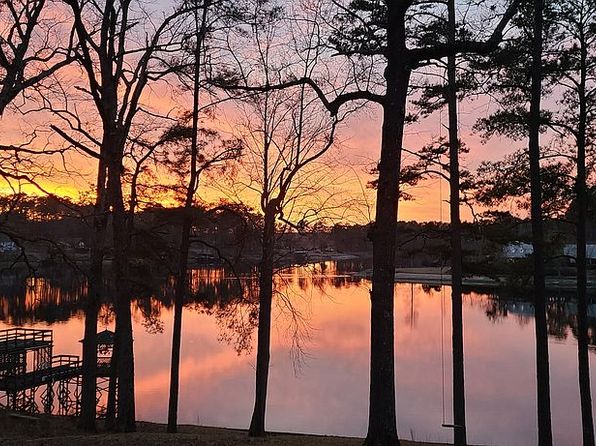 154 Twin Oaks Rd