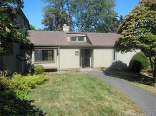 440 Heritage Vlg #B, Southbury, CT 06488