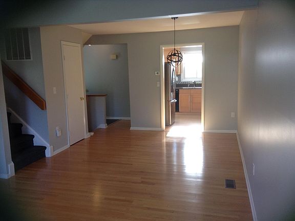 3rd image of 245 Blueberry Ln
