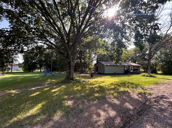 130 County Road 3821, Wills Point, TX 75169
