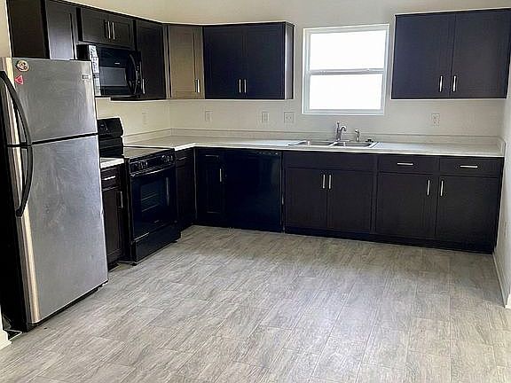 3rd image of 1498 Littleleaf Dr