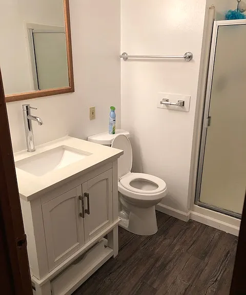 Bathroom downstairs