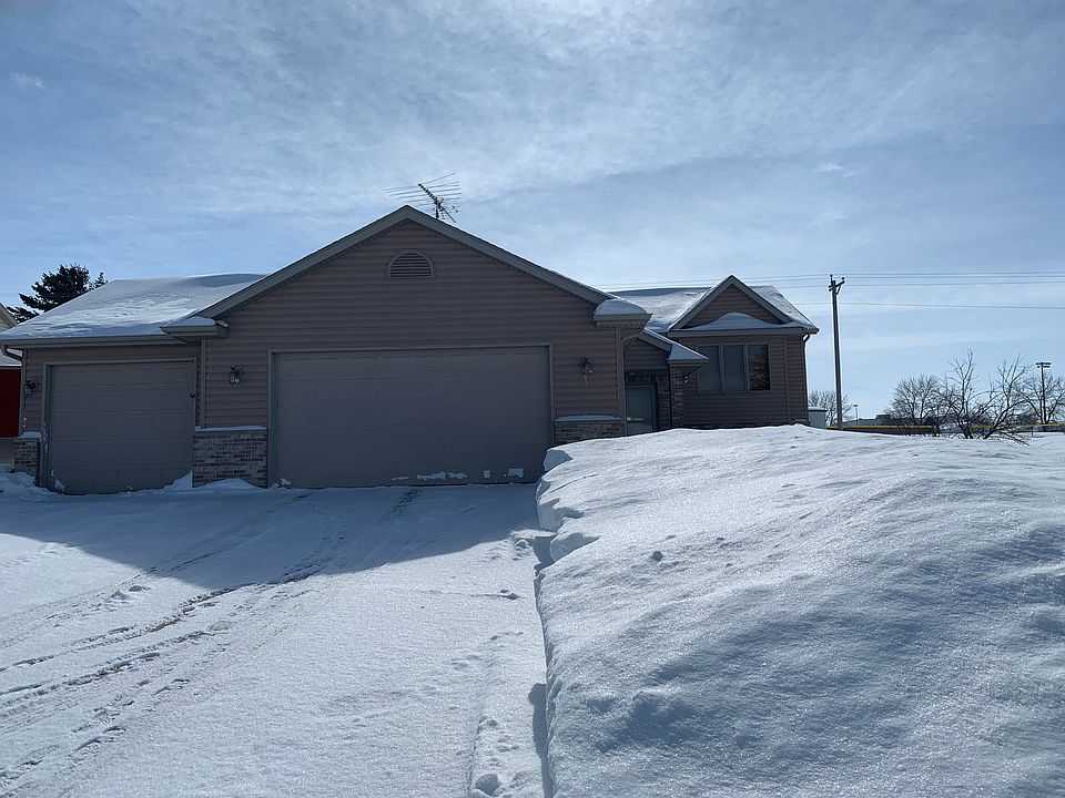Open house sat mar 2 10-4