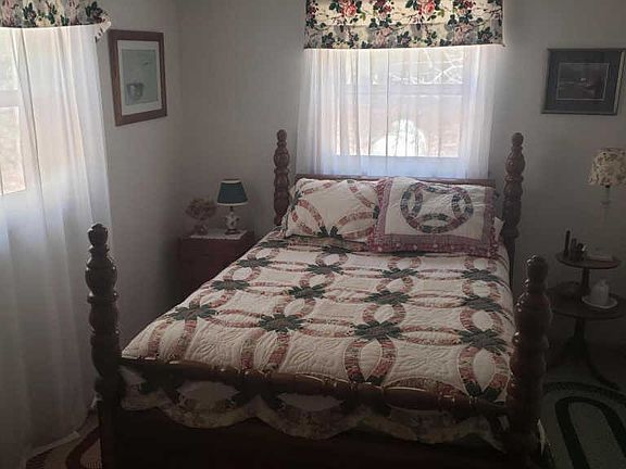 2nd image of 6136 S Scenic Dr